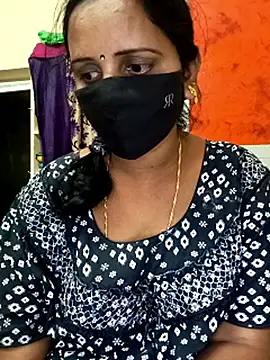 Snapshot of Mee_harini-telugupilla chatting on January 2026 07:11:01 PM Mee harini-telugupilla online show from January 2026 07:11:01 PM