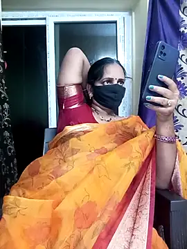 Snapshot of Mee_harini-telugupilla chatting on February 2026 05:28:02 PM Mee harini-telugupilla online show from February 2026 05:28:02 PM