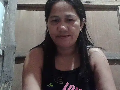 Snapshot of hotmama_063 chatting on April 2026 09:40:02 PM hotmama 063 online show from April 2026 09:40:02 PM