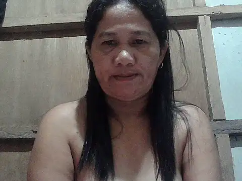 Snapshot of hotmama_063 chatting on July 2026 09:52:02 PM hotmama 063 online show from July 2026 09:52:02 PM