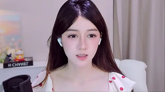 Snapshot of Wow-fairy chatting on July 2026 01:18:01 PM Wow-fairy online show from July 2026 01:18:01 PM