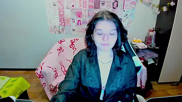 Snapshot of Acid_Kate chatting on October 2025 12:41:02 AM Acid Kate online show from October 2025 12:41:02 AM
