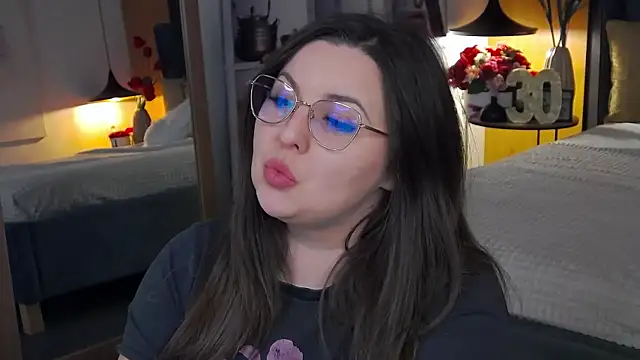 Mia Swano online show from January 2026 02:37:01 AM