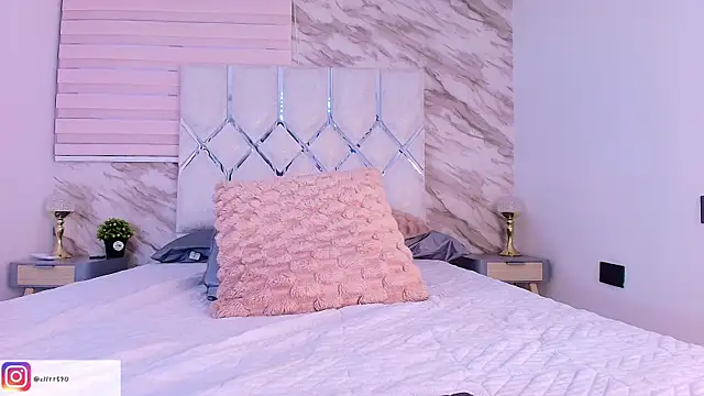 collet 1 online show from April 2026 12:39:01 PM