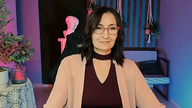 UnaTerra online show from September 2025 05:51:01 AM