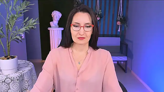 UnaTerra online show from November 2025 05:06:02 AM