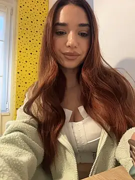 ItalianGirl online show from November 2025 02:27:02 PM