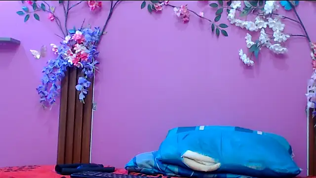 skinnysofia18 online show from October 2025 12:56:02 PM