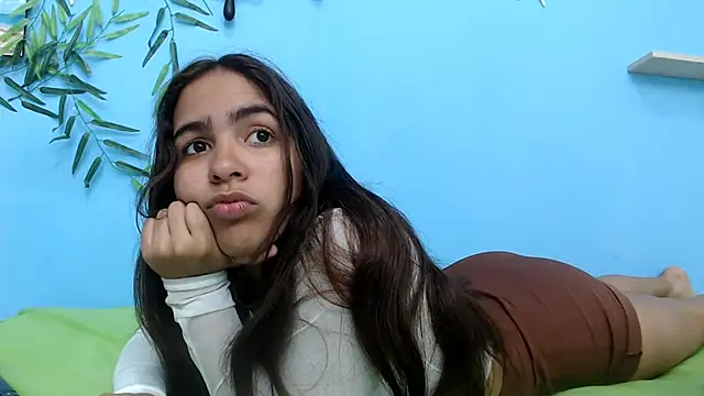 Snapshot of skinnysofia18 chatting on July 2026 02:42:02 PM skinnysofia18 online show from July 2026 02:42:02 PM