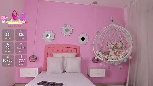 CannelaSmith online show from November 2025 07:34:02 PM