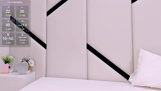 XimenaCosta online show from October 2025 11:52:01 AM