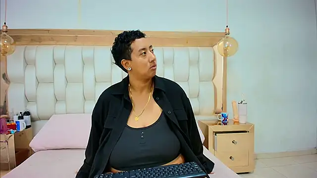 Snapshot of TiffantyAndStacy chatting on February 2026 09:41:02 AM TiffantyAndStacy online show from February 2026 09:41:02 AM