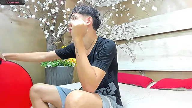 Mycandyfor You online show from October 2025 06:51:01 PM