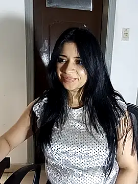 Snapshot of ValerieLove_ chatting on September 2025 07:58:02 PM ValerieLove online show from September 2025 07:58:02 PM