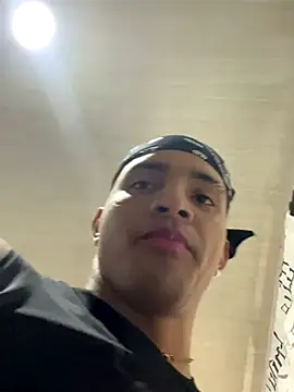 Snapshot of Smith_Fitness chatting on September 2025 01:35:02 PM Smith Fitness online show from September 2025 01:35:02 PM