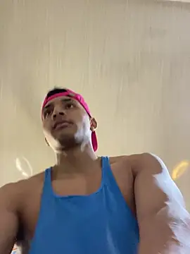 Snapshot of Smith_Fitness chatting on April 2026 03:14:02 PM Smith Fitness online show from April 2026 03:14:02 PM
