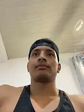 Snapshot of Smith_Fitness chatting on April 2026 01:41:02 PM Smith Fitness online show from April 2026 01:41:02 PM