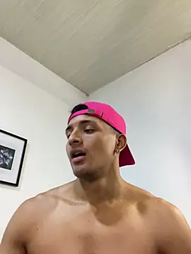 Snapshot of Smith_Fitness chatting on April 2026 03:51:02 PM Smith Fitness online show from April 2026 03:51:02 PM