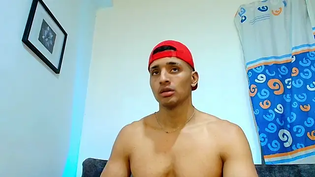 Snapshot of Smith_Fitness chatting on July 2026 08:16:01 PM Smith Fitness online show from July 2026 08:16:01 PM