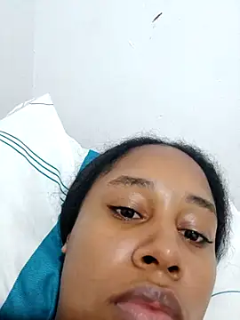 Snapshot of MoniqueMulberry chatting on September 2025 03:08:01 AM MoniqueMulberry online show from September 2025 03:08:01 AM