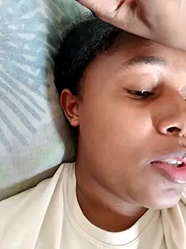 Snapshot of MoniqueMulberry chatting on October 2025 06:28:02 PM MoniqueMulberry online show from October 2025 06:28:02 PM