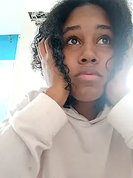 Snapshot of MoniqueMulberry chatting on October 2025 07:11:01 PM MoniqueMulberry online show from October 2025 07:11:01 PM