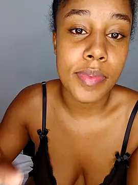 Snapshot of MoniqueMulberry chatting on October 2025 07:40:02 AM MoniqueMulberry online show from October 2025 07:40:02 AM