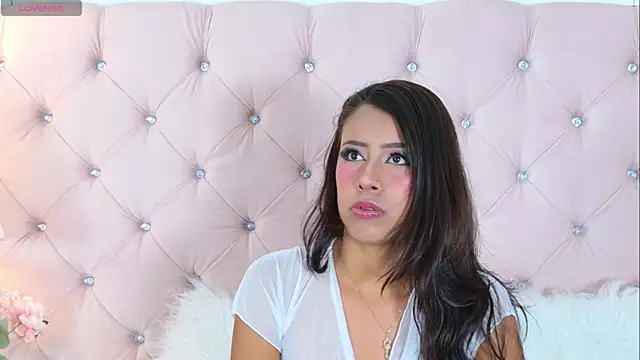 Snapshot of CaterinaRomano chatting on September 2025 08:24:02 PM CaterinaRomano online show from September 2025 08:24:02 PM