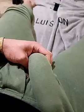 anis3g4 online show from February 2026 02:02:02 PM