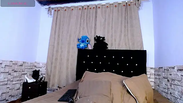 DaraKat18 online show from January 2026 08:41:02 AM