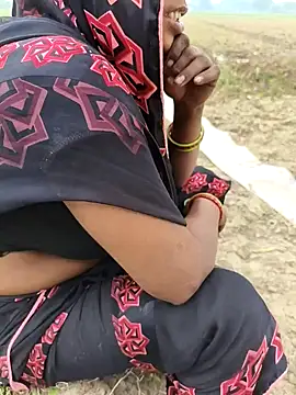 Snapshot of CUTE_BHABI_1 chatting on November 2025 05:28:02 AM CUTE BHABI 1 online show from November 2025 05:28:02 AM