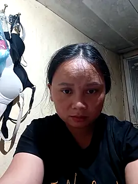 Snapshot of -Kitty-92 chatting on October 2025 05:13:01 AM -Kitty-92 online show from October 2025 05:13:01 AM