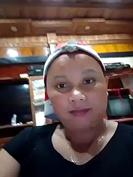 Snapshot of -Kitty-92 chatting on October 2025 11:00:01 AM -Kitty-92 online show from October 2025 11:00:01 AM