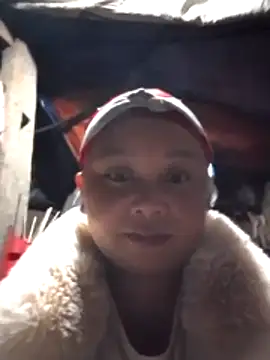 Snapshot of -Kitty-92 chatting on November 2025 11:18:02 PM -Kitty-92 online show from November 2025 11:18:02 PM