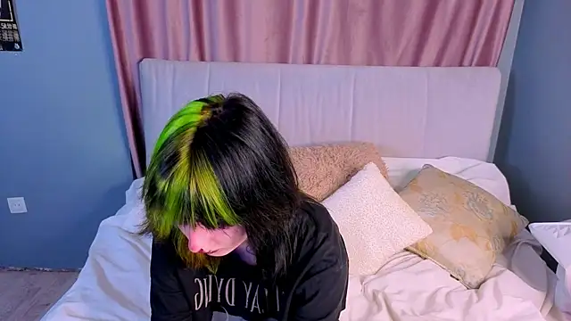 KandraCruser online show from October 2025 08:10:01 PM