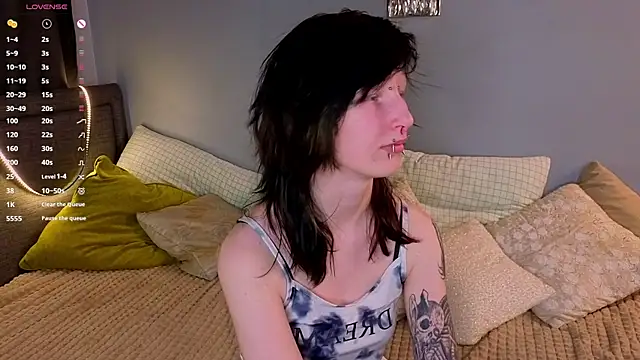 KandraCruser online show from November 2025 09:28:01 PM