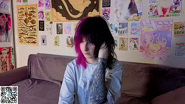 Snapshot of KandraCruser chatting on May 2026 08:03:02 PM KandraCruser online show from May 2026 08:03:02 PM