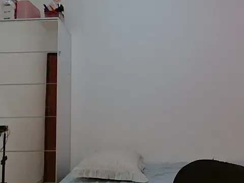 Snapshot of ApenasLys chatting on July 2026 01:55:01 AM ApenasLys online show from July 2026 01:55:01 AM