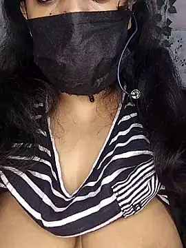 aliyaa9900 online show from October 2025 06:52:01 PM