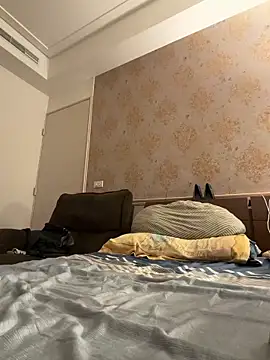 kaikai1335 online show from December 2025 02:58:02 PM