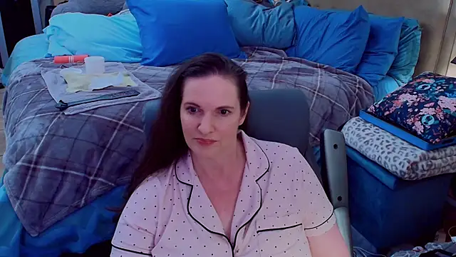 ninajaymes online show from June 2026 10:49:02 PM