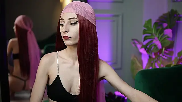 SaraiAngel online show from December 2025 10:06:01 PM