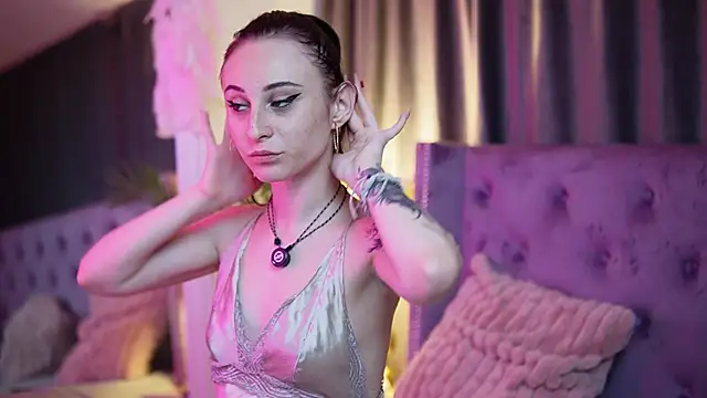 SaraiAngel online show from July 2026 08:44:02 PM