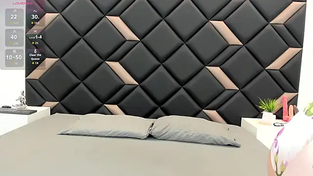 GeraldineSandoval online show from April 2026 11:47:01 AM