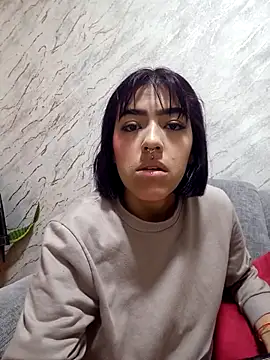 Dulce Bella  online show from October 2025 03:25:01 AM