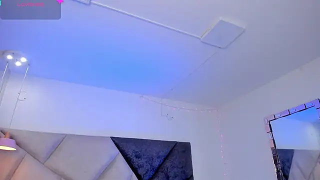 AvaScott  online show from March 2026 11:43:01 PM