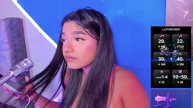 lau-hot online show from February 2026 08:26:02 PM