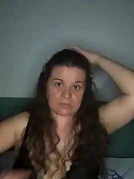 PerleRaree online show from April 2026 10:18:02 PM