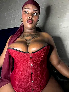 Snapshot of QUEEN_NOBUHLE_777 chatting on October 2025 07:47:01 PM QUEEN NOBUHLE 777 online show from October 2025 07:47:01 PM