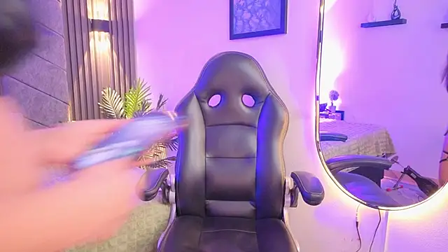 1Anya online show from November 2025 07:45:02 PM